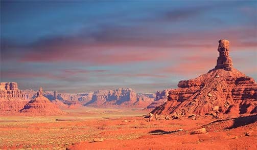 Immersion Navajo Dans Valley of the Gods Au Coucher de Soleil